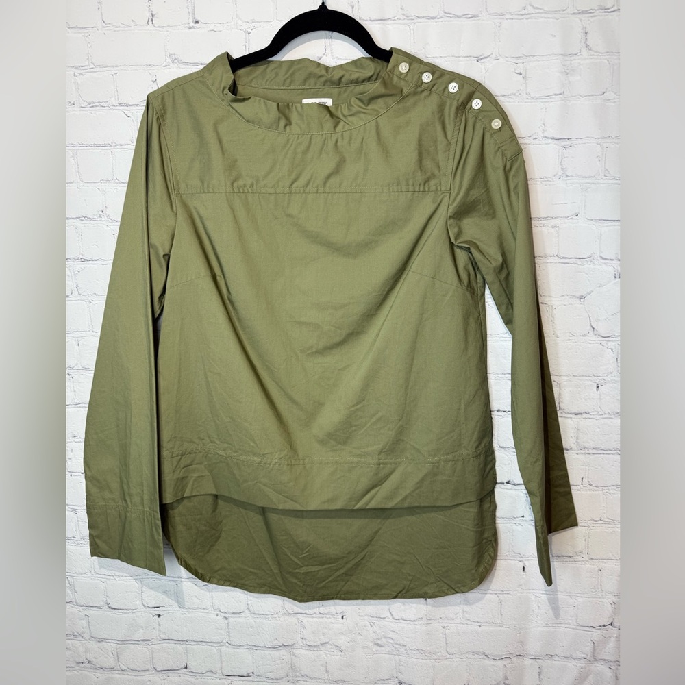 J.Crew women’s funnel neck drop hem pullover size 4 in olive green